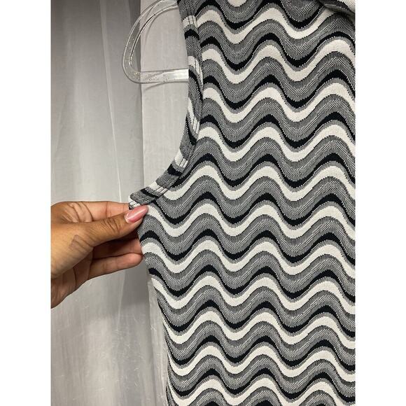 VTG Mandee Sleeveless Turtleneck Top Black White Wavy Y2K Retro SZ Medium USA - Picture 6 of 10